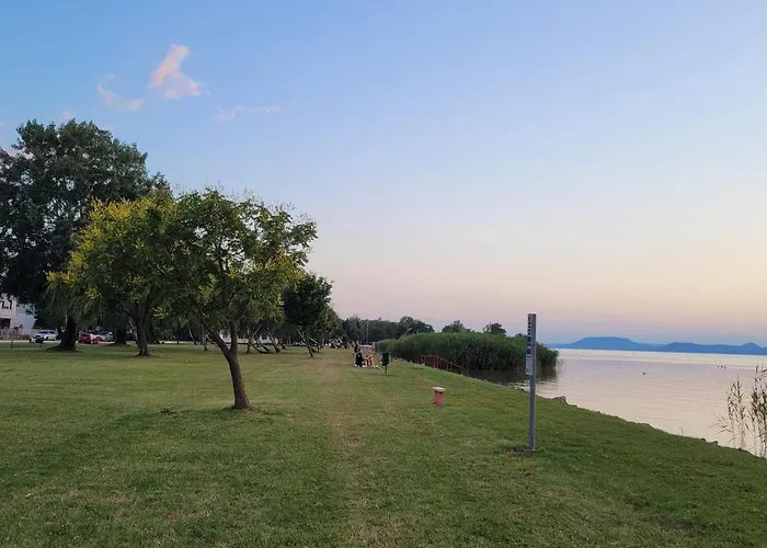 Szemesi * Balatonszemes